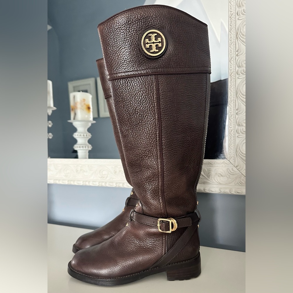 TORY BURCH Teresa Riding Boot in Coconut - Size 5
